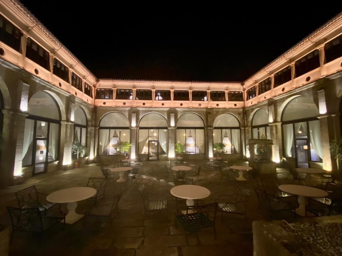Parador De Трухільйо Екстер'єр фото
